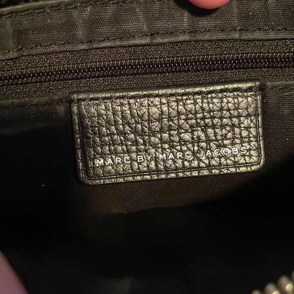 Marc by Marc Jacobs Workwear Leather Studded Crossbody bag - Picture 7 of 12